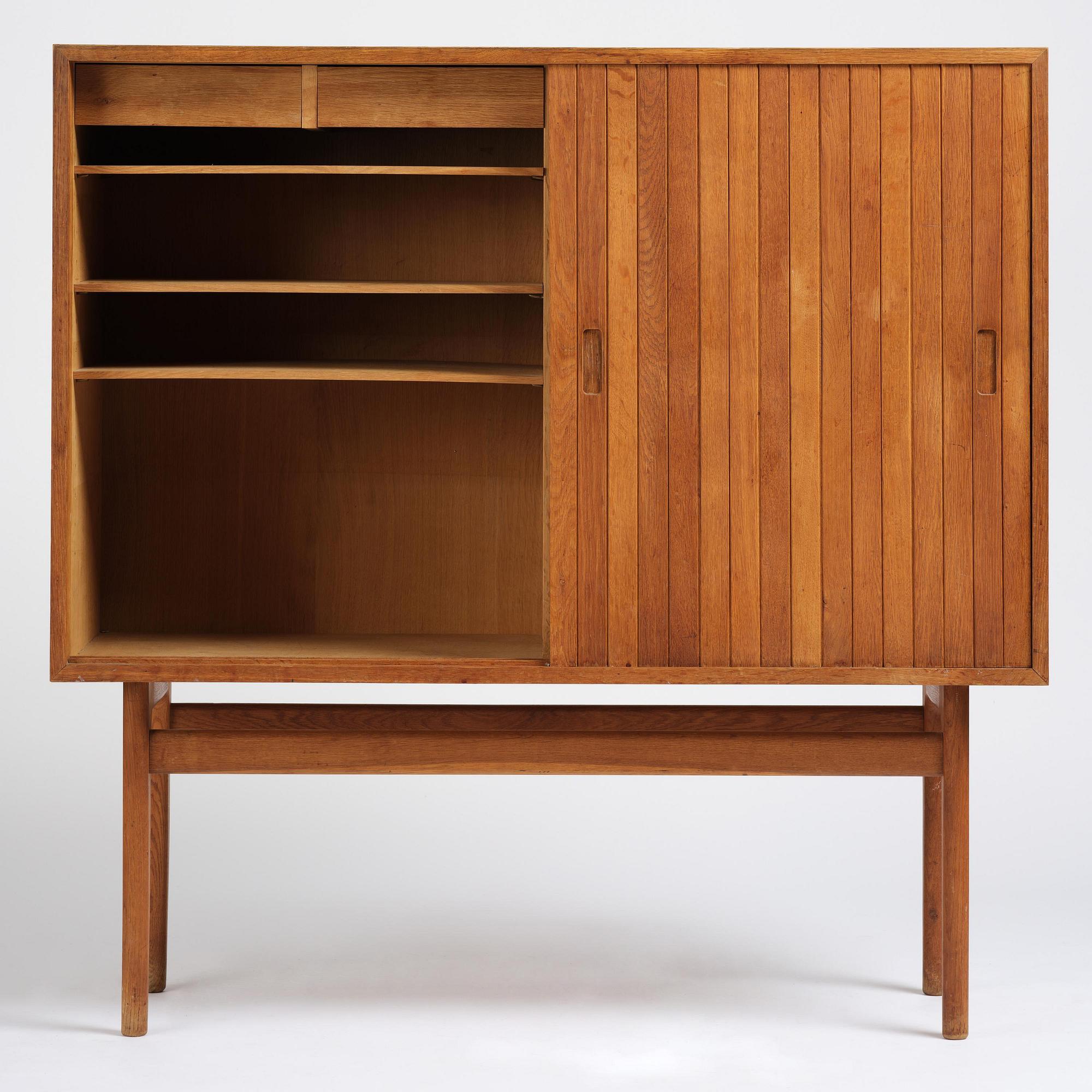 Jørgen Høj, an oak cabinet, Knud Willadsen Møbelsnedkeri, Lillerød, Denmark, 1950s.