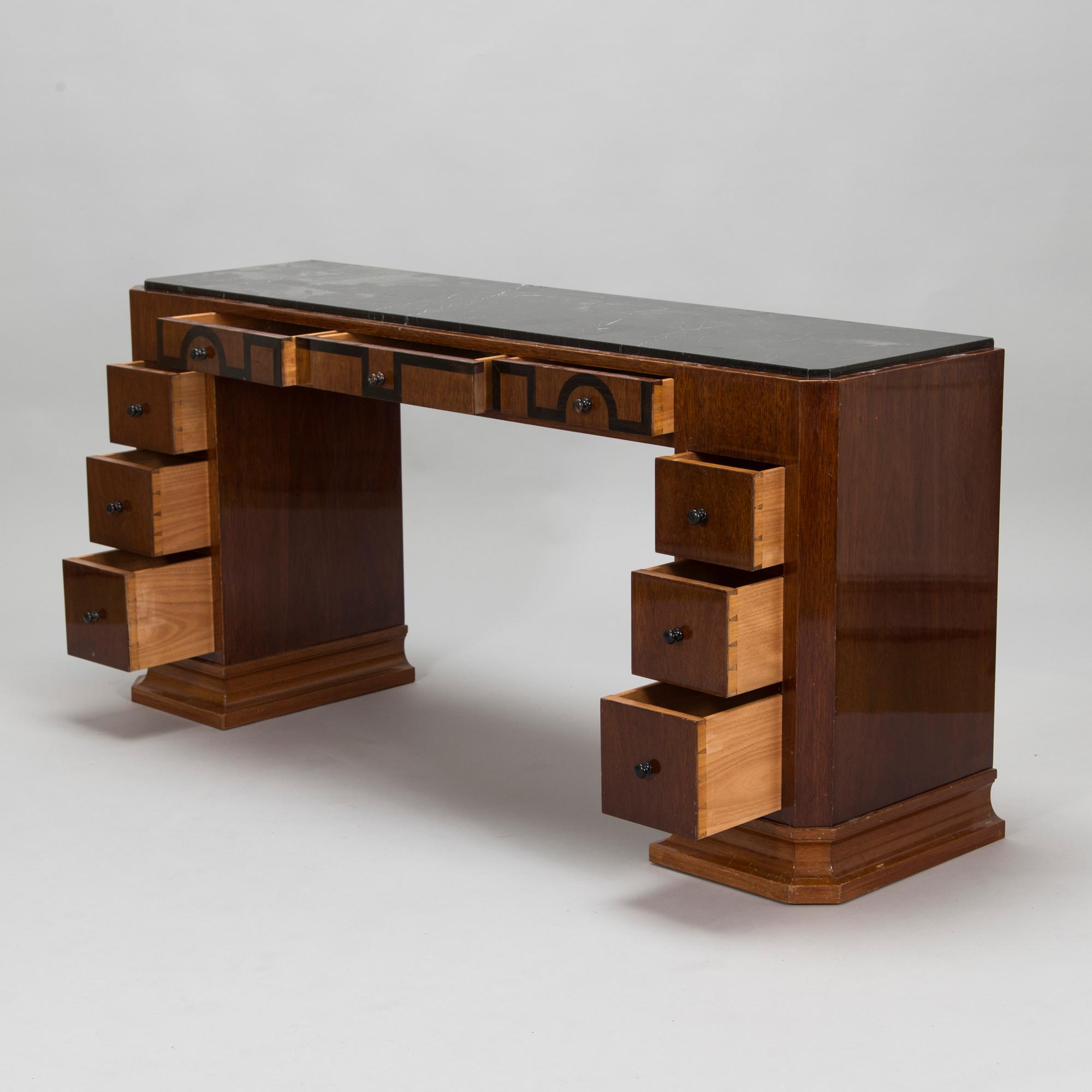Birger Hahl, a 1920s Art Deco sidetable with drawers and a stool.