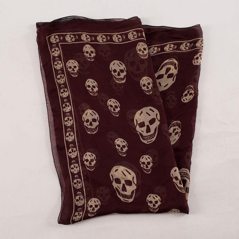 ALEXANDER MCQUEEN, Shawl.