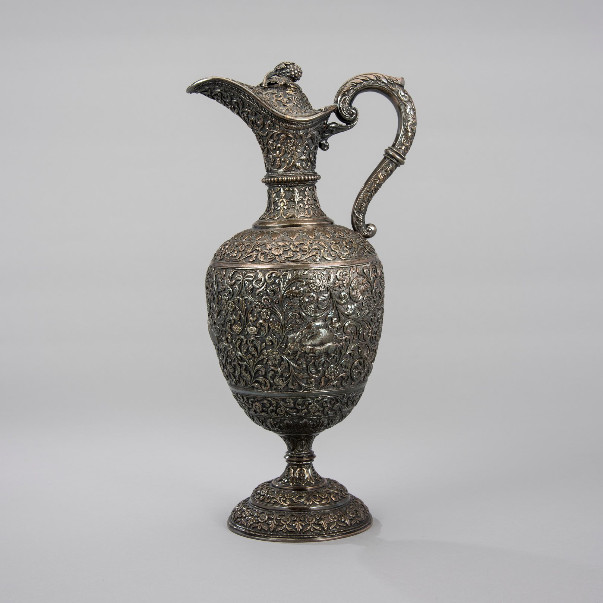 VIINIKANNU, sterlinghopeaa, Oomersi Mawji/ Bhuj, Kutch, Intia, noin. 1880-90. Paino 1094g.