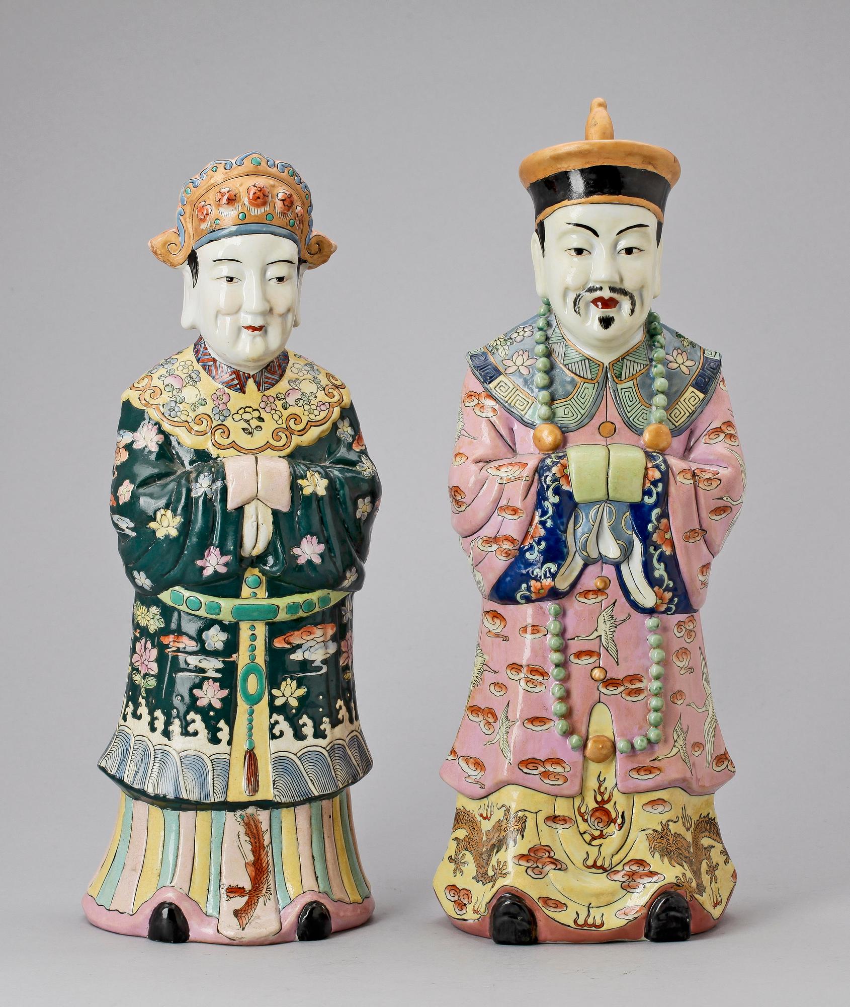FIGURINER,ett par, porslin, Kina, 1900-tal.