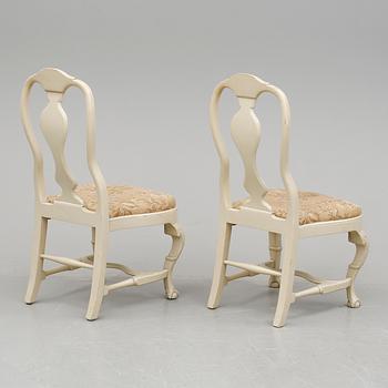 STOLAR, ett par, rokokostil, Uppsala Möbleringsaktiebolag, 1900-talets andra hälft.