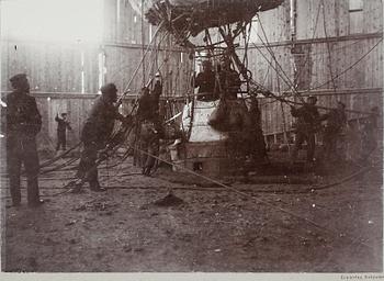 G & H HASSELBLAD, 4 st fotografier från Andrées polarexpedition 1897.