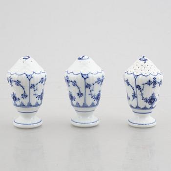 Three salt and pepper shakers, a sauce boat and a sauce tureen, "Blue Fluted"/"Musselmalet", Royal Copenhagen.