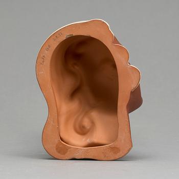 An Adolf Prischl terracotta wall mask for Goldscheider, mid 1900.