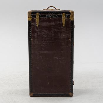 Eight parts memorabilia from the Swedish American Line.