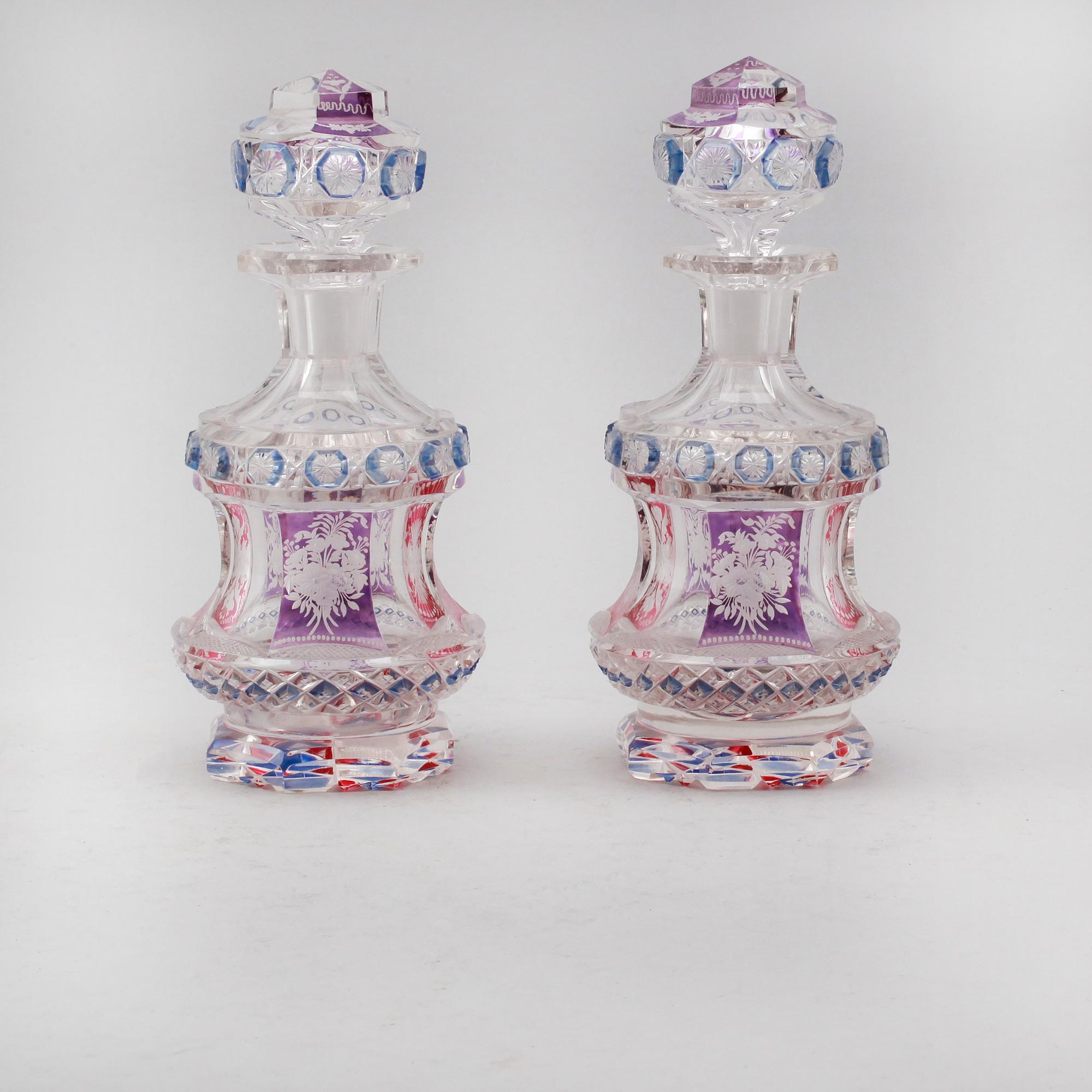 FLAKONGER, 1 par, glas, Böhmen, 1800-talets mitt.