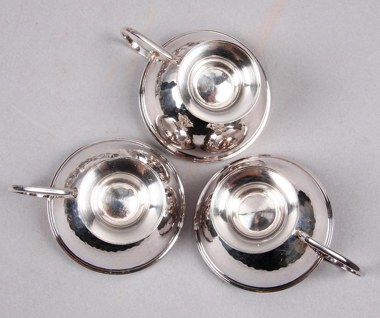 PUNCHMUGGAR, 12 st, silver. Ceson, Göteborg, 1980.