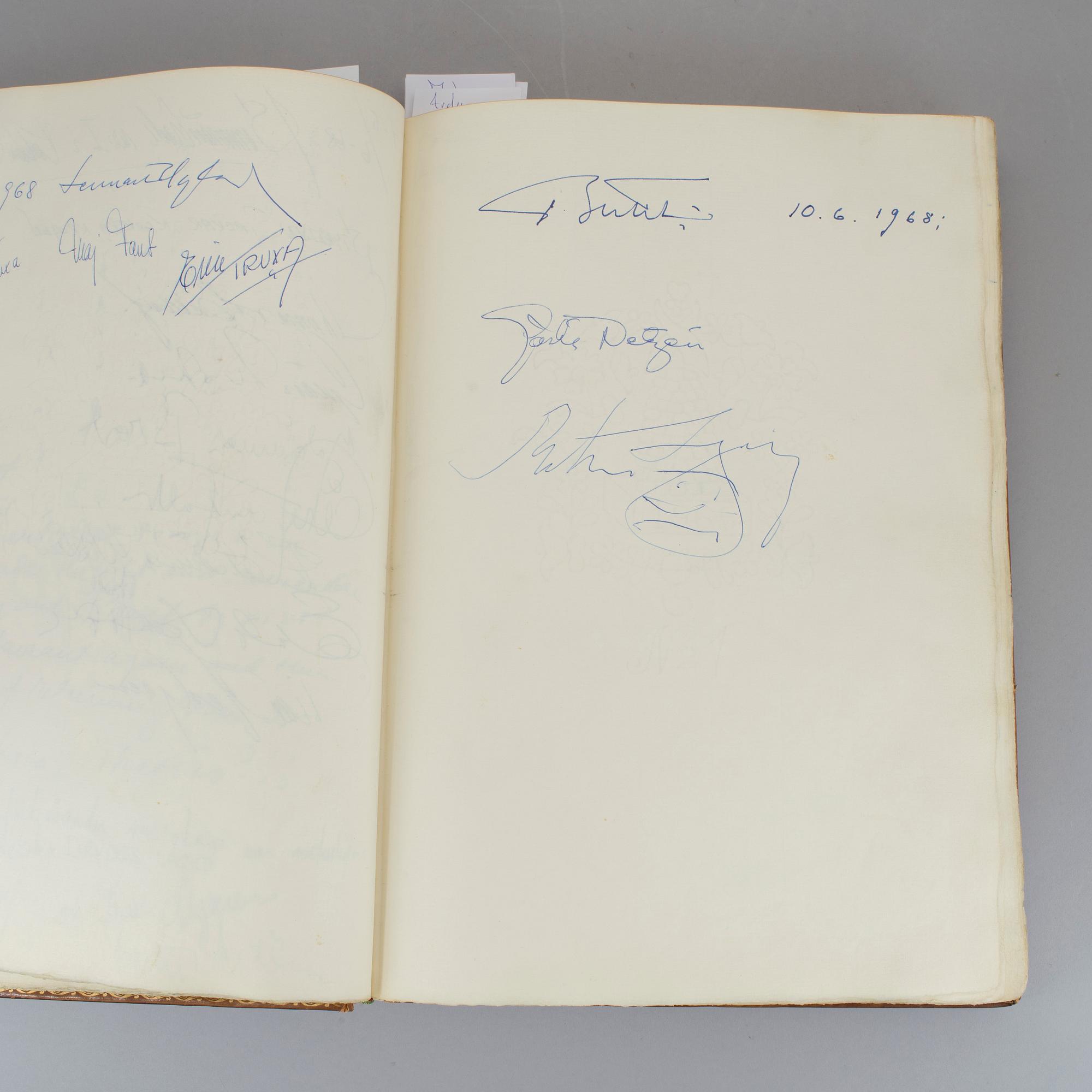 GÄSTBOK MED KÄNDISAUTOGRAFER, Kockska Krogen i Malmö, 1968-92.