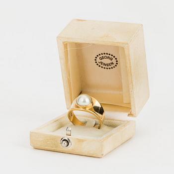 GEORG JENSEN, Ring, 18K guld med mabépärla. Efter 1945.
