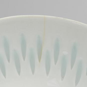 FRIEDL HOLZER-KJELLBERG, 8 TEA CUPS WITH SAUCERS, AND BOWL, rice grain porcelain, signed, Arabia.