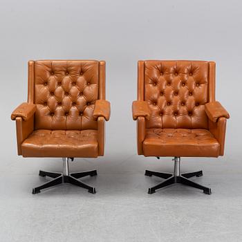 A pair of easy chairs, Ring Möbelfabrikk, Norway, second half of the 20th century.