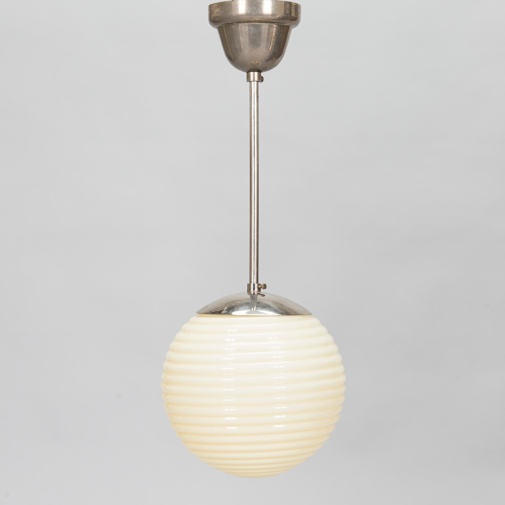 Gunilla Jung, kattovalaisin, malli 1032, Stockmann Orno, 1900-luvun puoliväli.