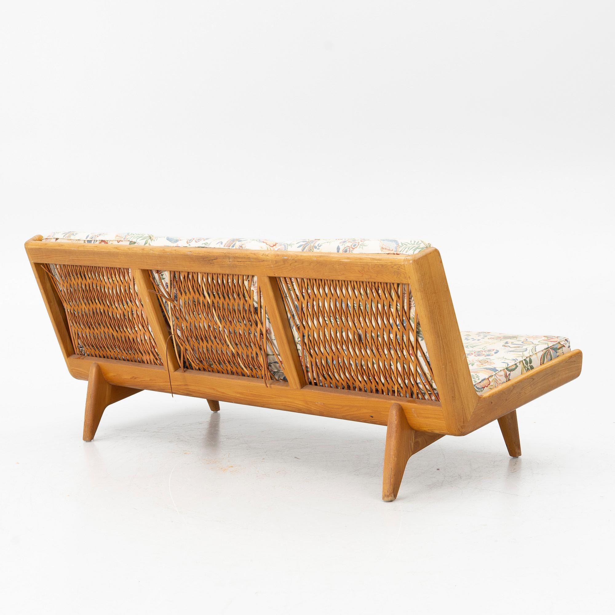 Carl Gustaf Hiort af Ornäs, Sofa, “Studio”, Puunveisto Oy - Träsnideri Ab, mid-20th century.