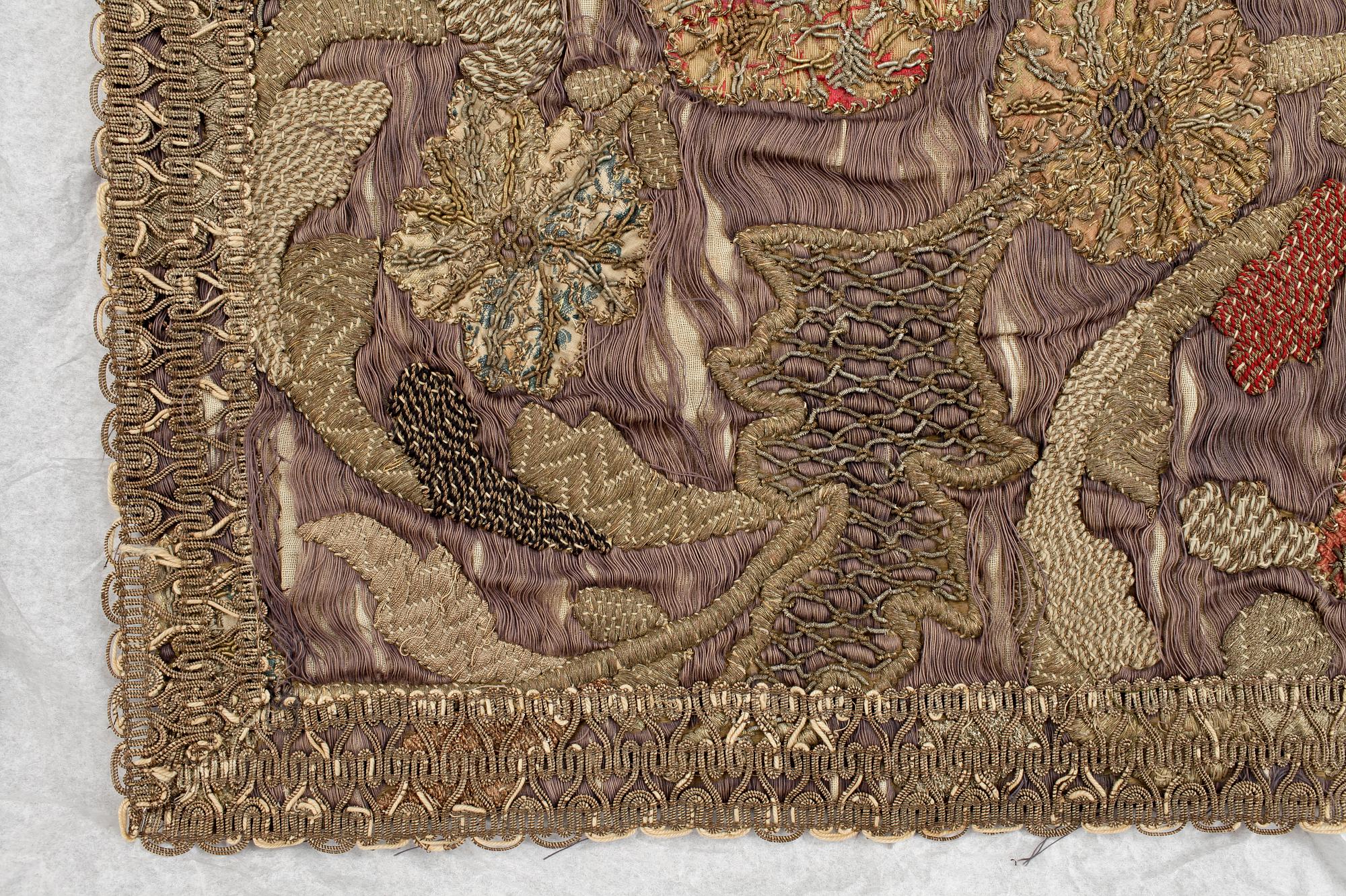 BRODERI, antik, Turkisk, ca 145x53 cm.