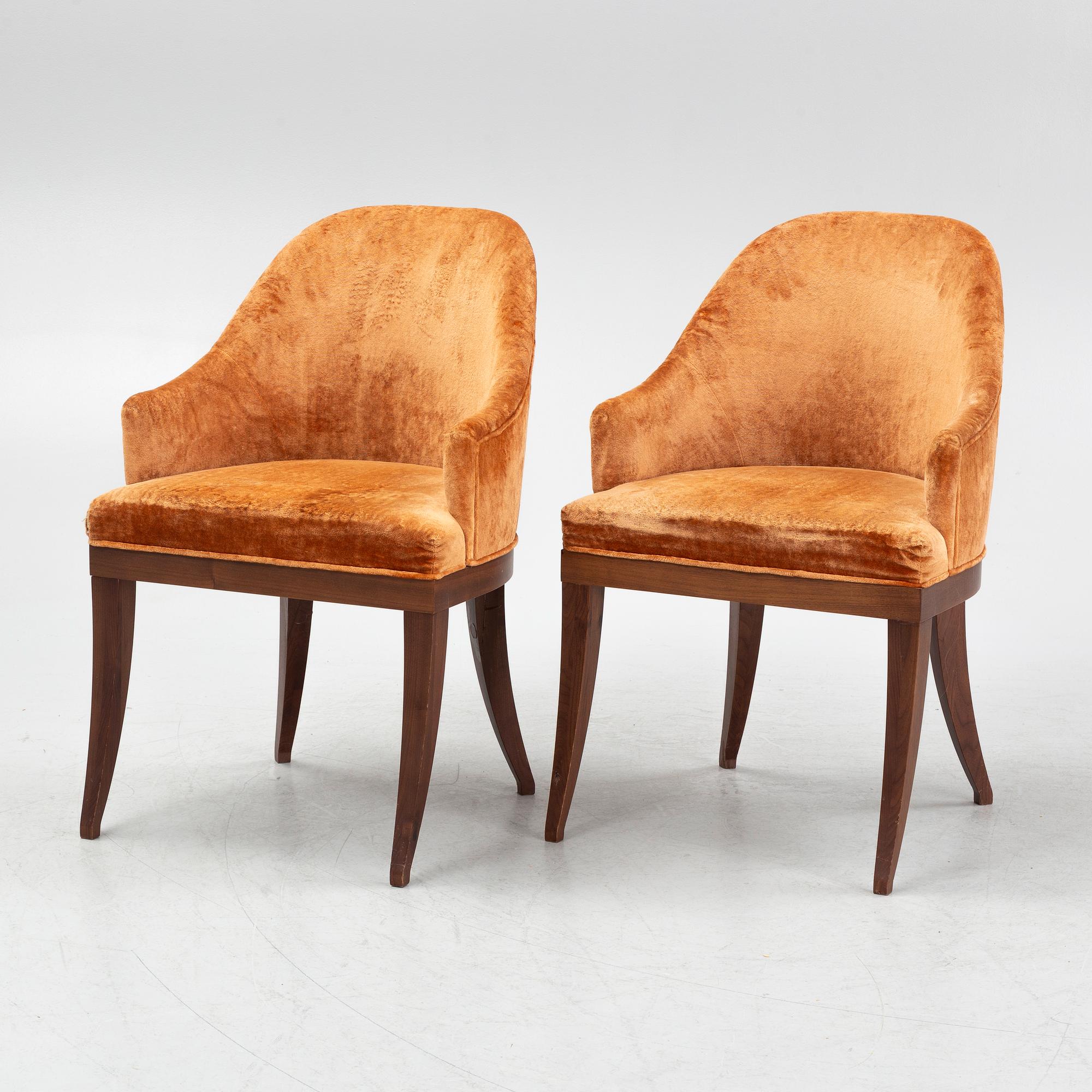 Attila Suta, eight armchairs.