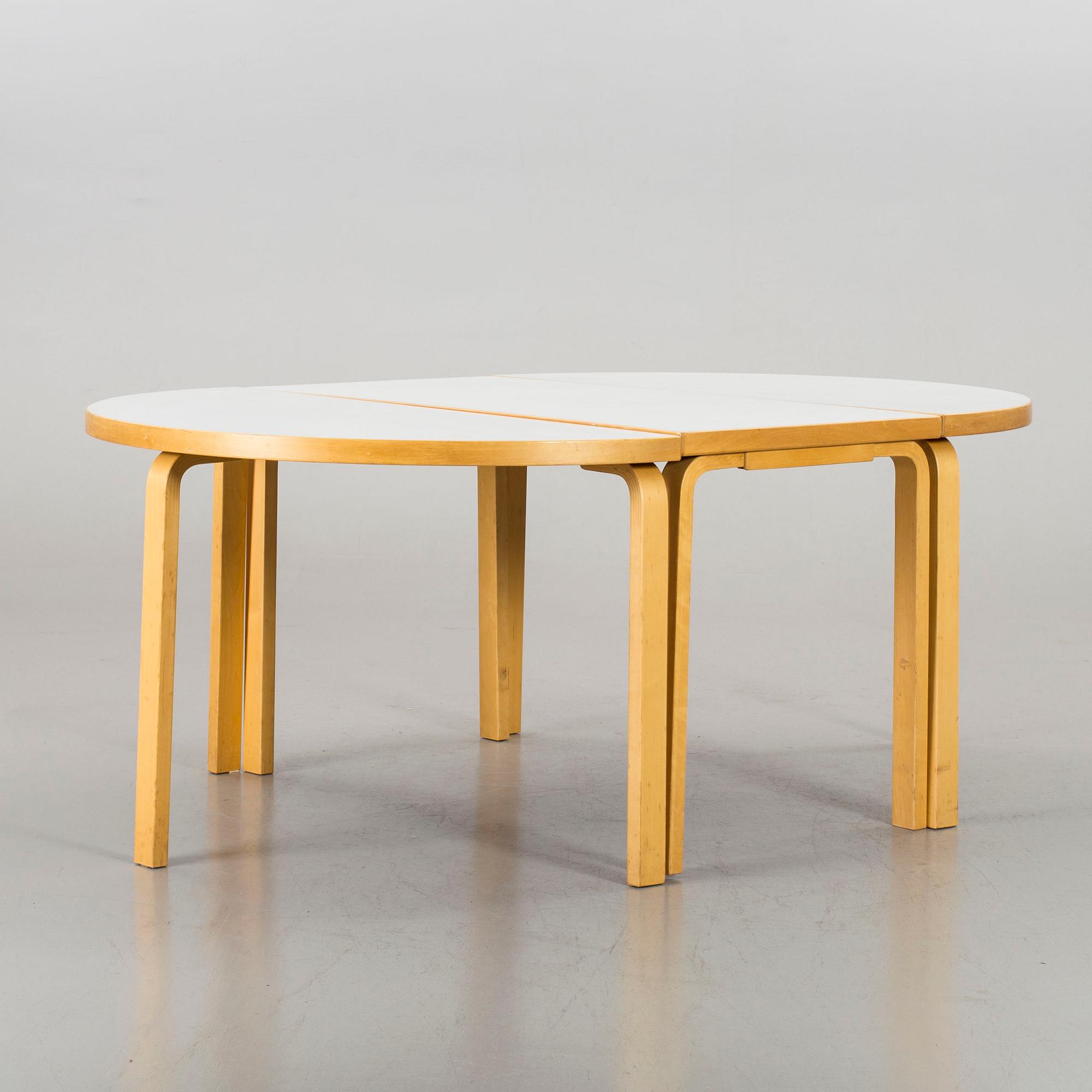 ALVAR AALTO, matbord, 3 delar, 1900-talets andra hälft/slut.