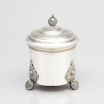 Niclas Warneck, dryckeskanna, silver, Karlstad 1736. Barock.
