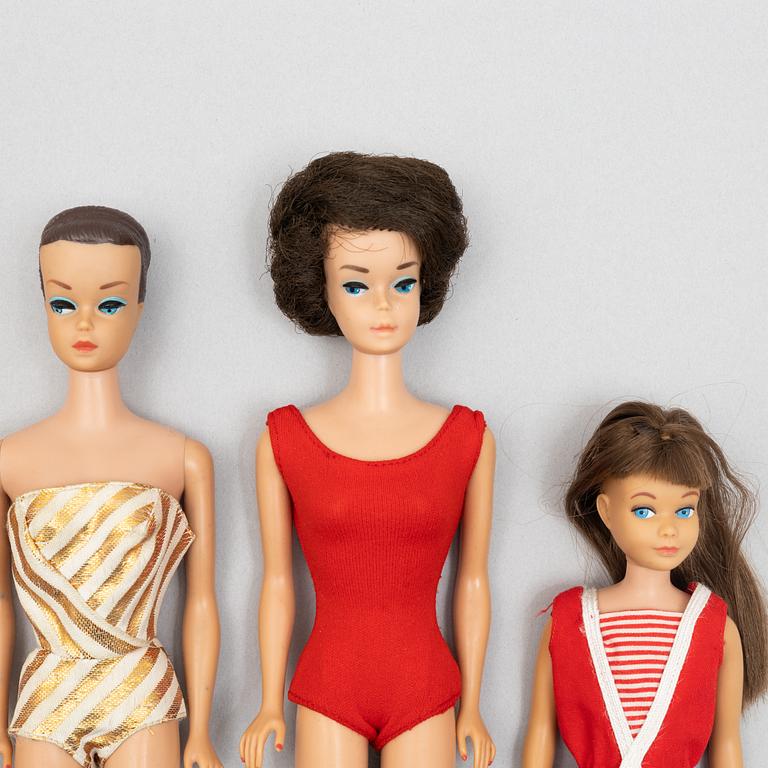 Barbiedockor, 5 st, bl a "Barbie Fashion Queen", "Skipper" & "Barbie bubble cut", Mattel, 1960-tal.