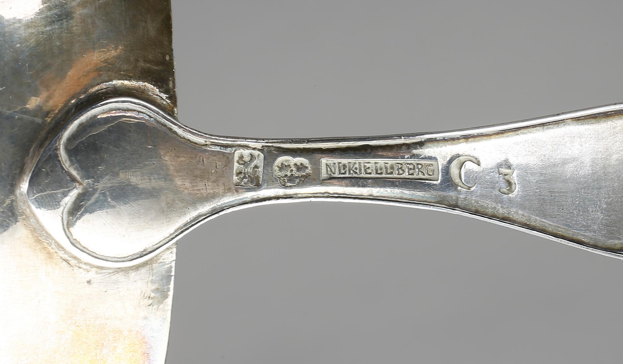 SOPPSLEVAR, 2 st, bland annat otydliga stämplar, Stockholm, 1812. Vikt ca 305 gram.