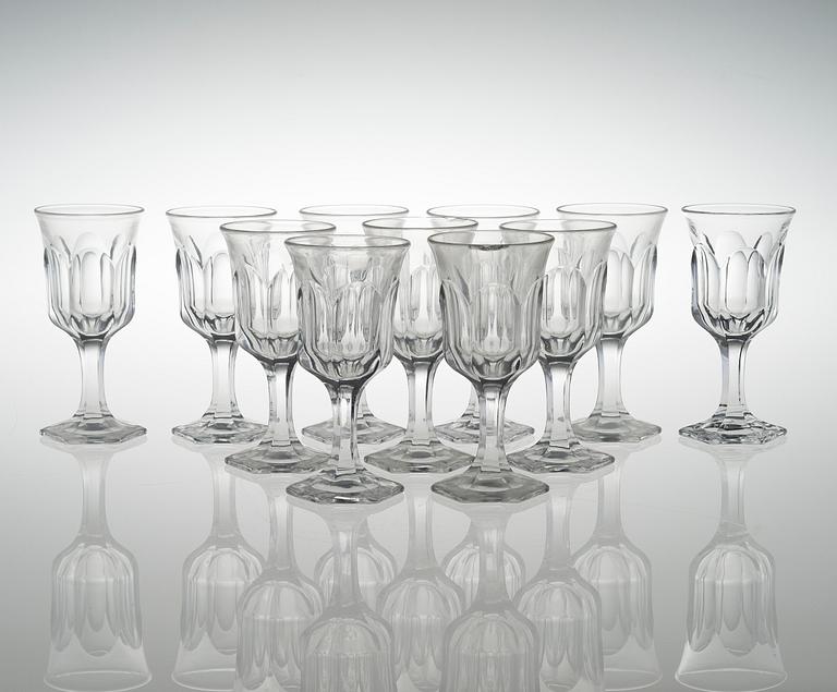 SET OF GLASSWARE, 46 pcs, turn of the 20th century.