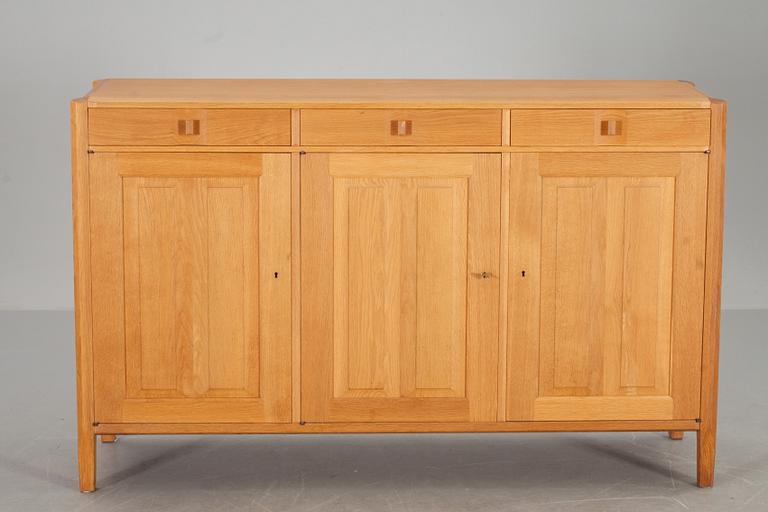 SIDEBOARD, Carl Malmsten, 1900-tal.