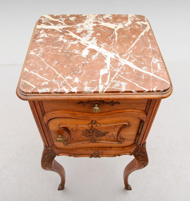 POTTSKÅP, Frankrike, 1800-talets andra hälft.