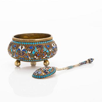 Parcel-gilt, cloisonné enamel salt cellar and spoon, Moscow 1882-89.