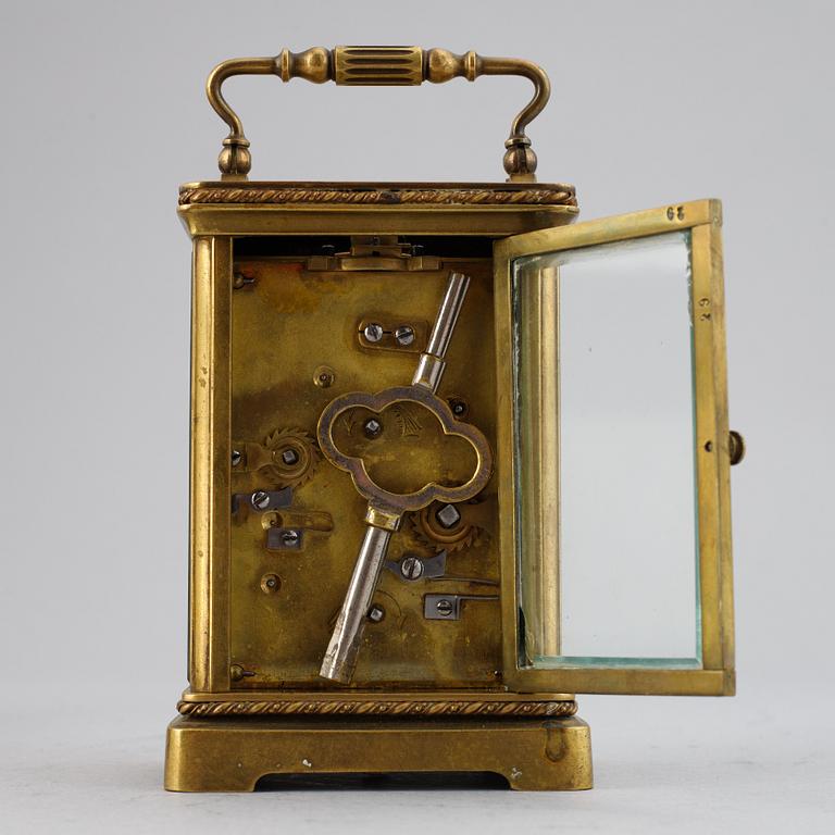 A set of five carriage and miniature clocks, 19th/20th Century.