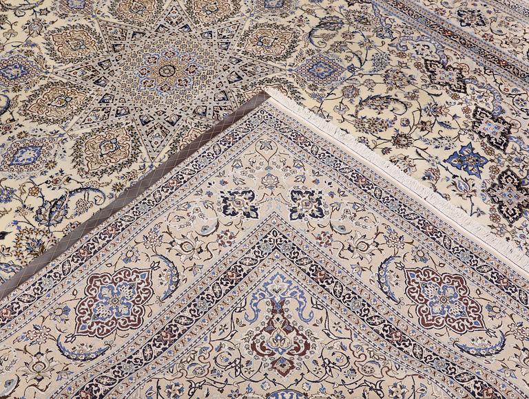 Matta, Nain, äldre, part silk, 364 x 259 cm.