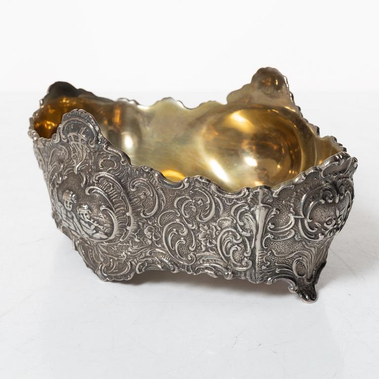 Jardinière, sterling silver, Rococo style, 20th century.