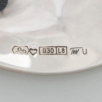 Tapio Wirkkala, kynttilänjalkoja, 3 kpl, hopeaa, "Trumpetti", Kultakeskus, Hämeenlinna 1988-2003.