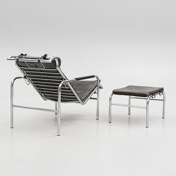 Gabriele Mucchi, lounge chair and footstool, Zanotta, Italy, 1980s. Designed in 1935.