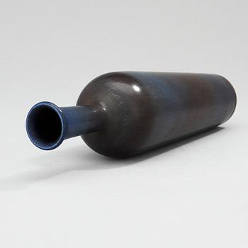 A Berndt Friberg stoneware vase, Gustavsberg Studio 1960.