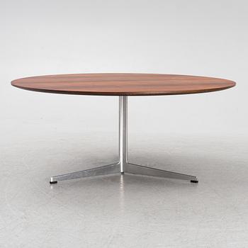 Arne Jacobsen, coffee table, Model No. 0565, 1950s-60s, Fritz Hansen.