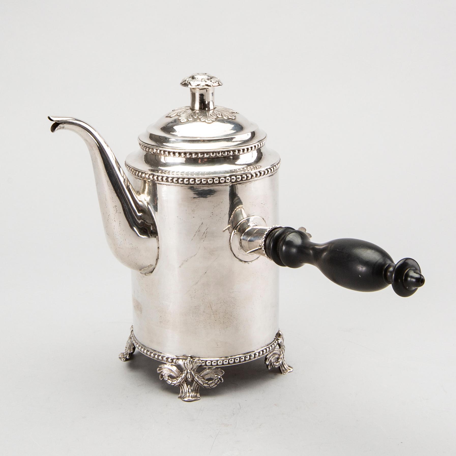 LARS BIUGG kaffekanna silver Jönköping 1786 gustaviansk.