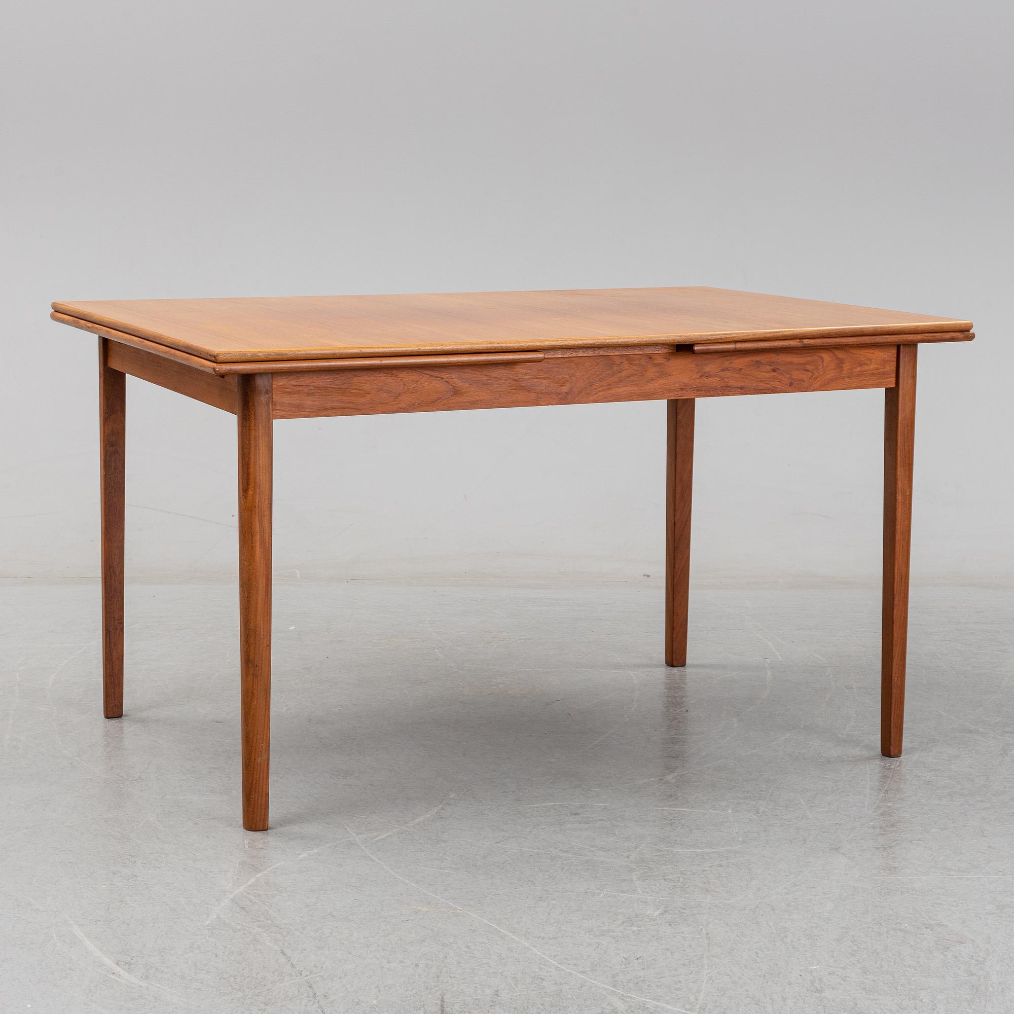 Stolar 10st, "nr 210", Farstrup samt matbord, Danmark, 1960-tal.
