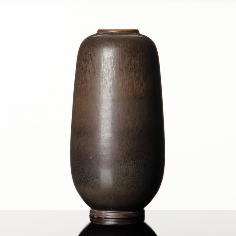 Berndt Friberg, a stoneware vase, Gustavsberg studio, Sweden 1959.