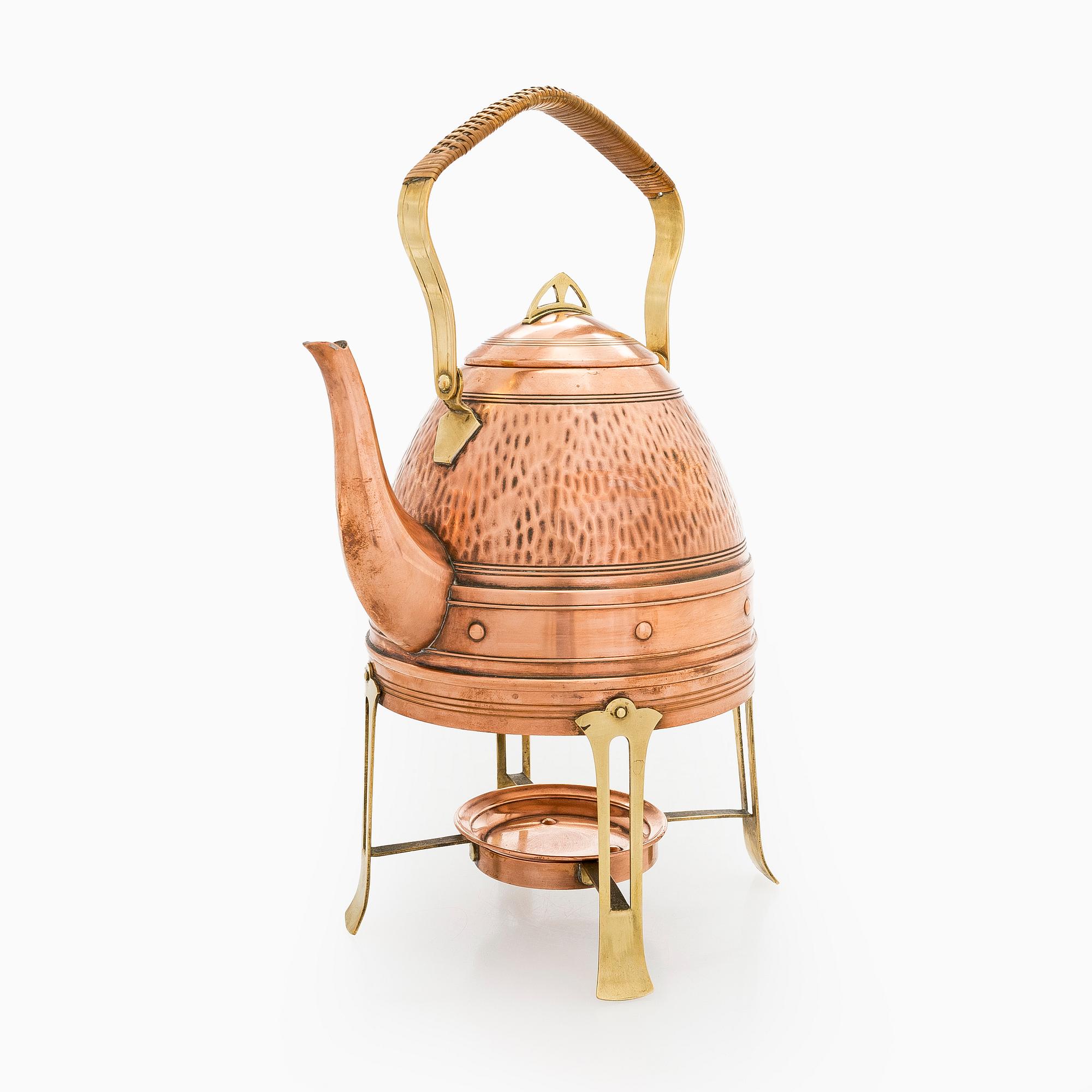 Copper pan, early 20th century.