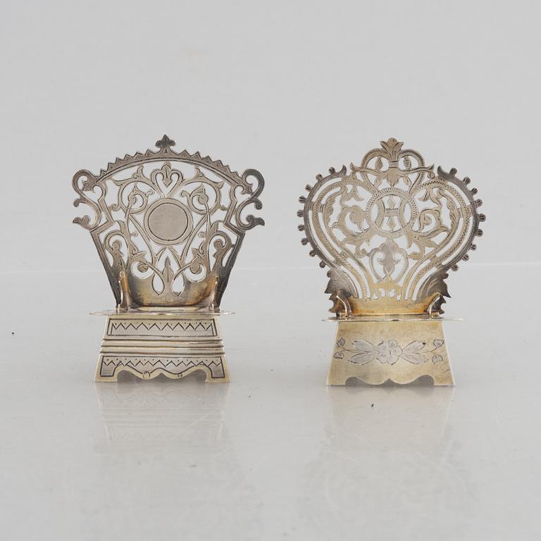 Two Russian silver salt-chairs, circa 1900.
