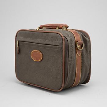 Mulberry, a Scotch Grain beauty box.