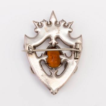 A SCOTTISH BROOCH set with paste.