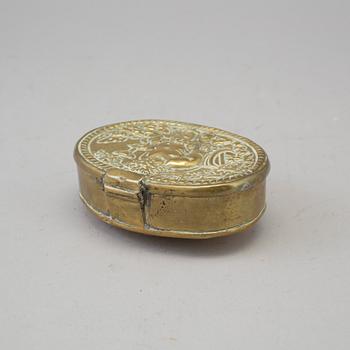 A 17TH CENTURY BRASS BOX.