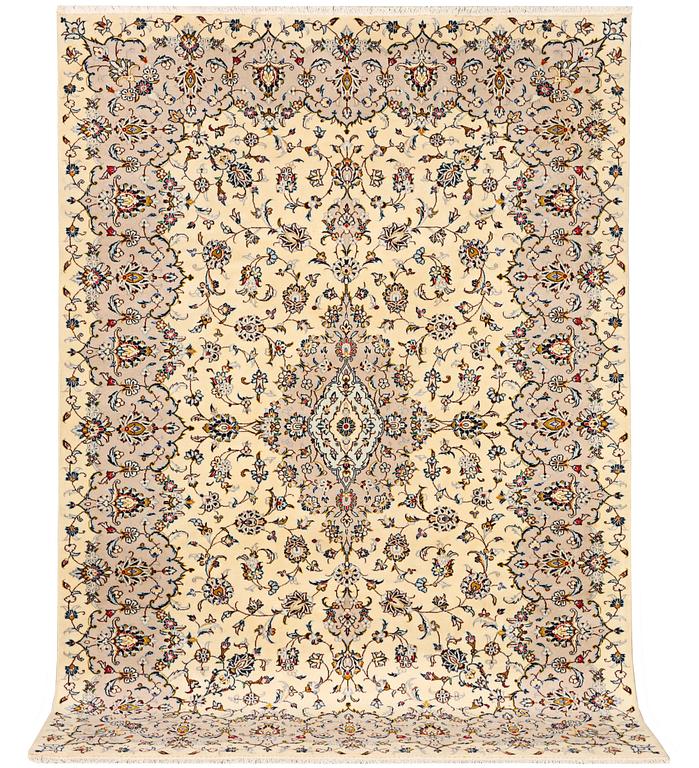 Matta, Keshan, ca 290 x 195 cm.