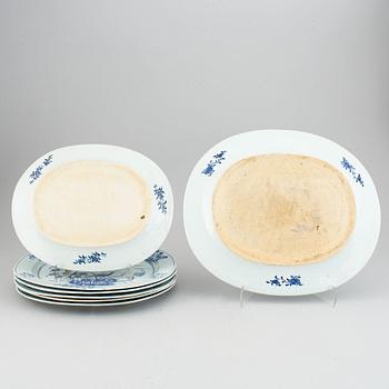 A set of 7 oval serving dishes, Qing dynasty, 19th Century.