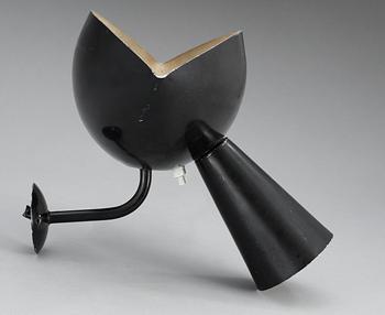 A Serge Mouille black enameled steel  'Chachan' wall lamp, Frankrike 1950-tal.