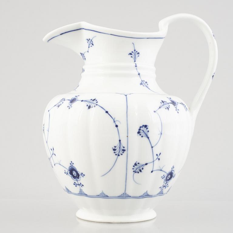 A 'Musselmalet' porcelain punch pitcher, Royal Copenhagen, 1893-1900.