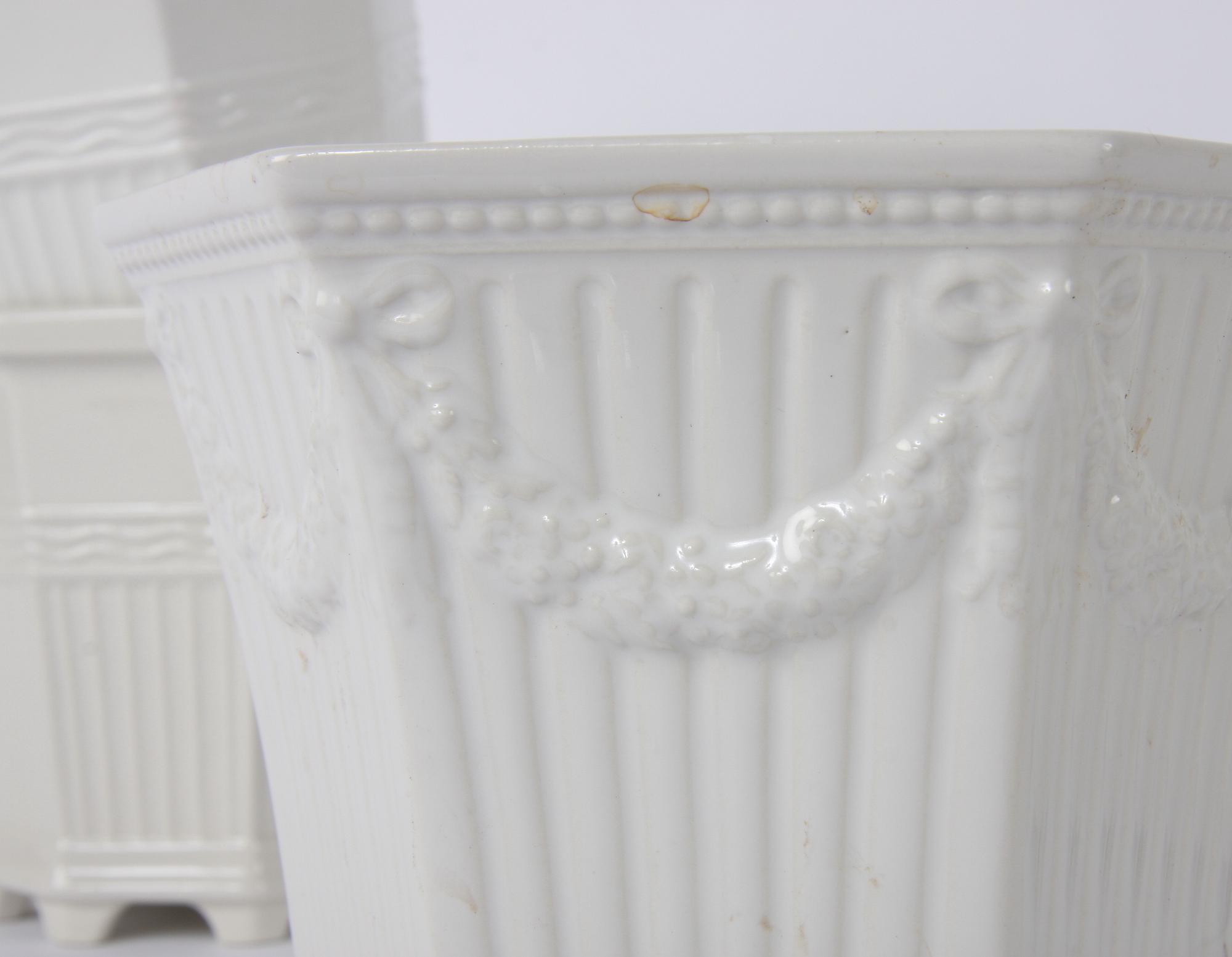 YTTERFODER, 1+1+2(+1), porslin, prins Eugens "Waldemarsudde". Gustafsberg.