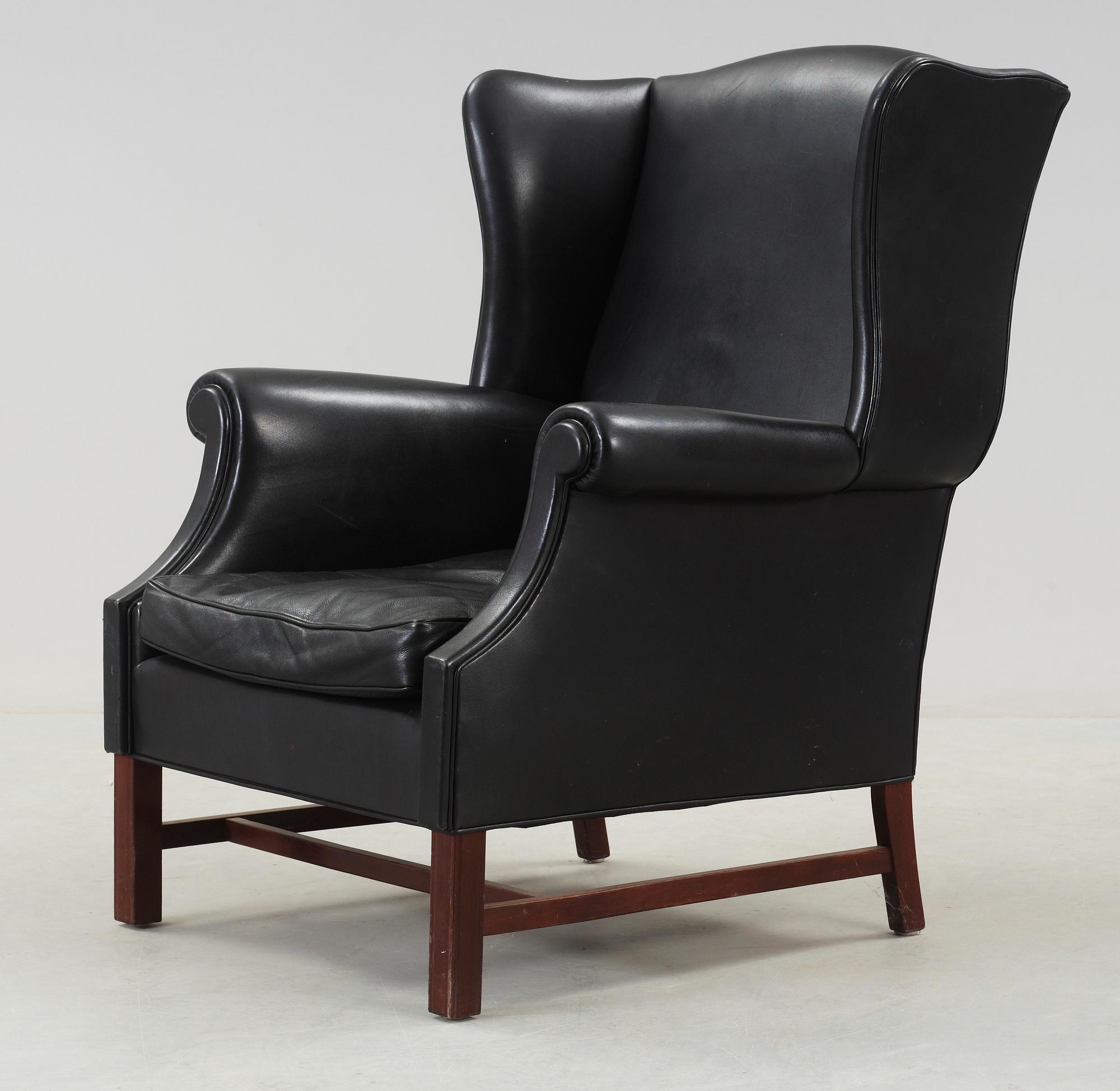 ÖRONLAPPSFÅTÖLJ, 1900-talets första hälft.