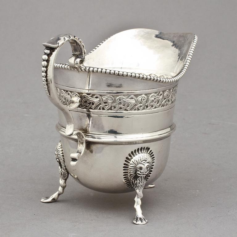 GRÄDDKANNA, silver, William Egan & Sons, Cork, Irland, 1900-talets första hälft. Vikt 175 g.